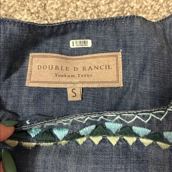 Double D Ranch Floral Embroidery Denim Top - Picture 2 of 5